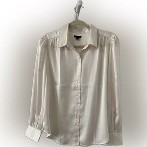 Ann Taylor Cream 3/4 Sleeve Button Down Blouse